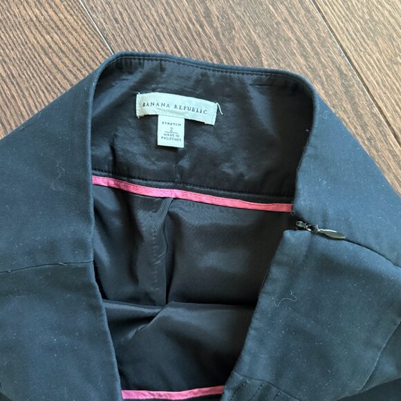 Banana Republic Pencil Skirt - Picture 2 of 4